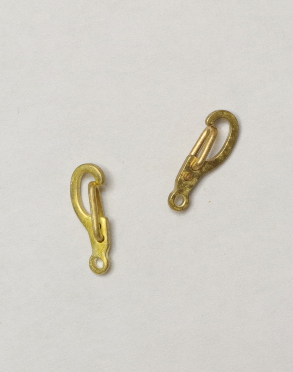 CLV0008 Brass clasps