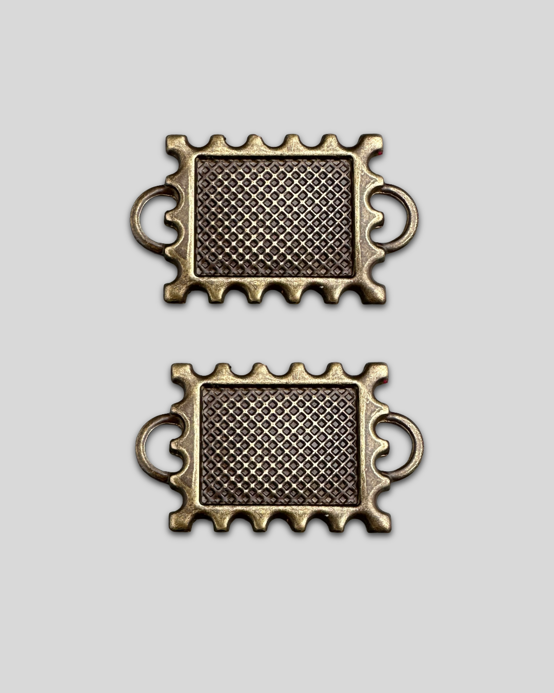 Scalloped Rectangle Bezel, 31x19mm (2pcs)