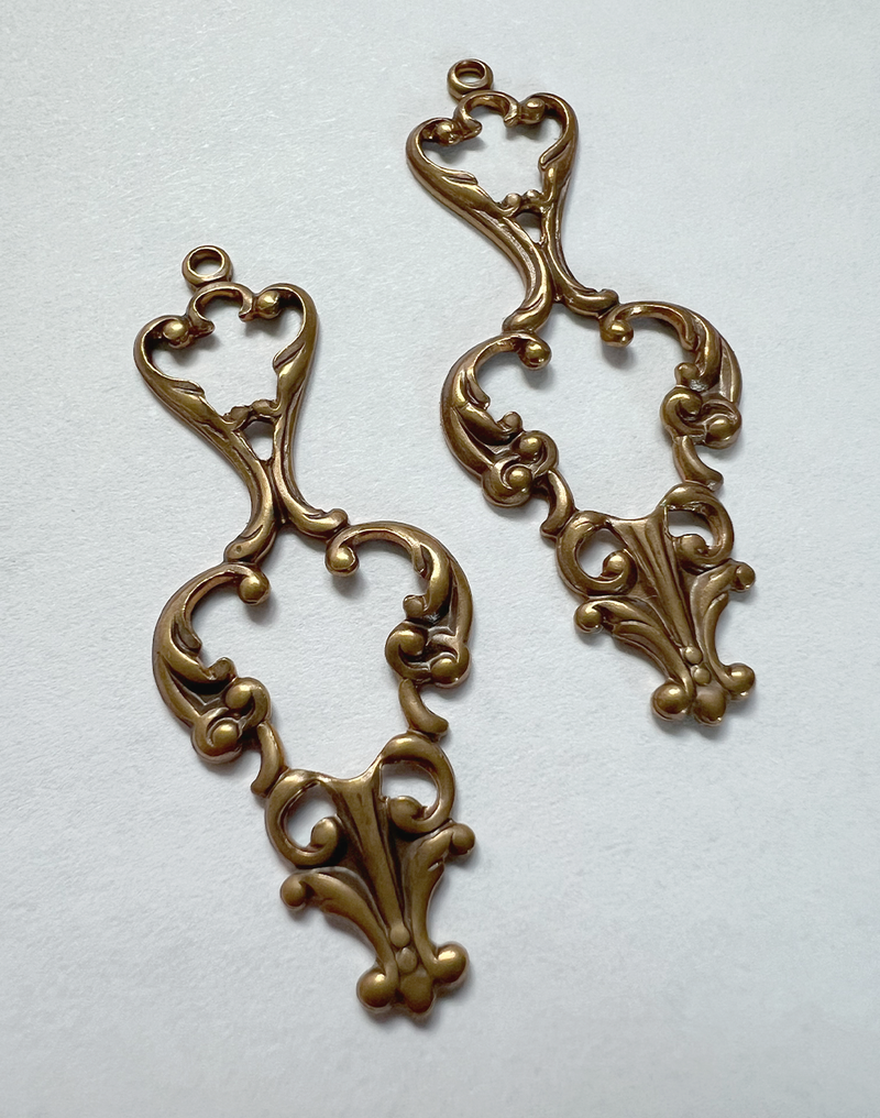 DP066 Decorative Filigree Brass Charms