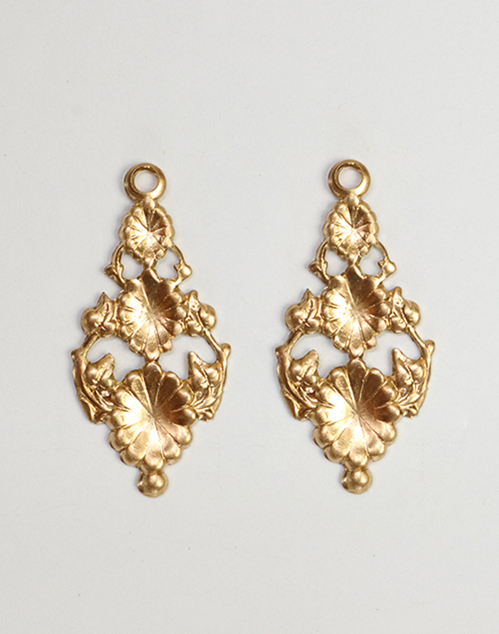 DPV031 Gold Filigree Earrings