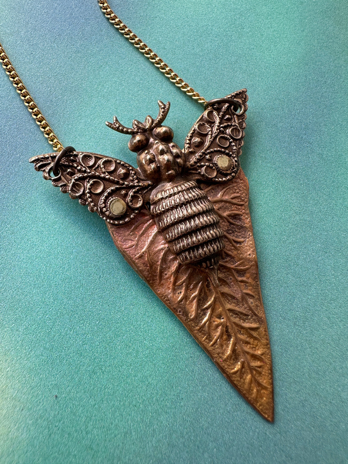 Bee pendant necklace
