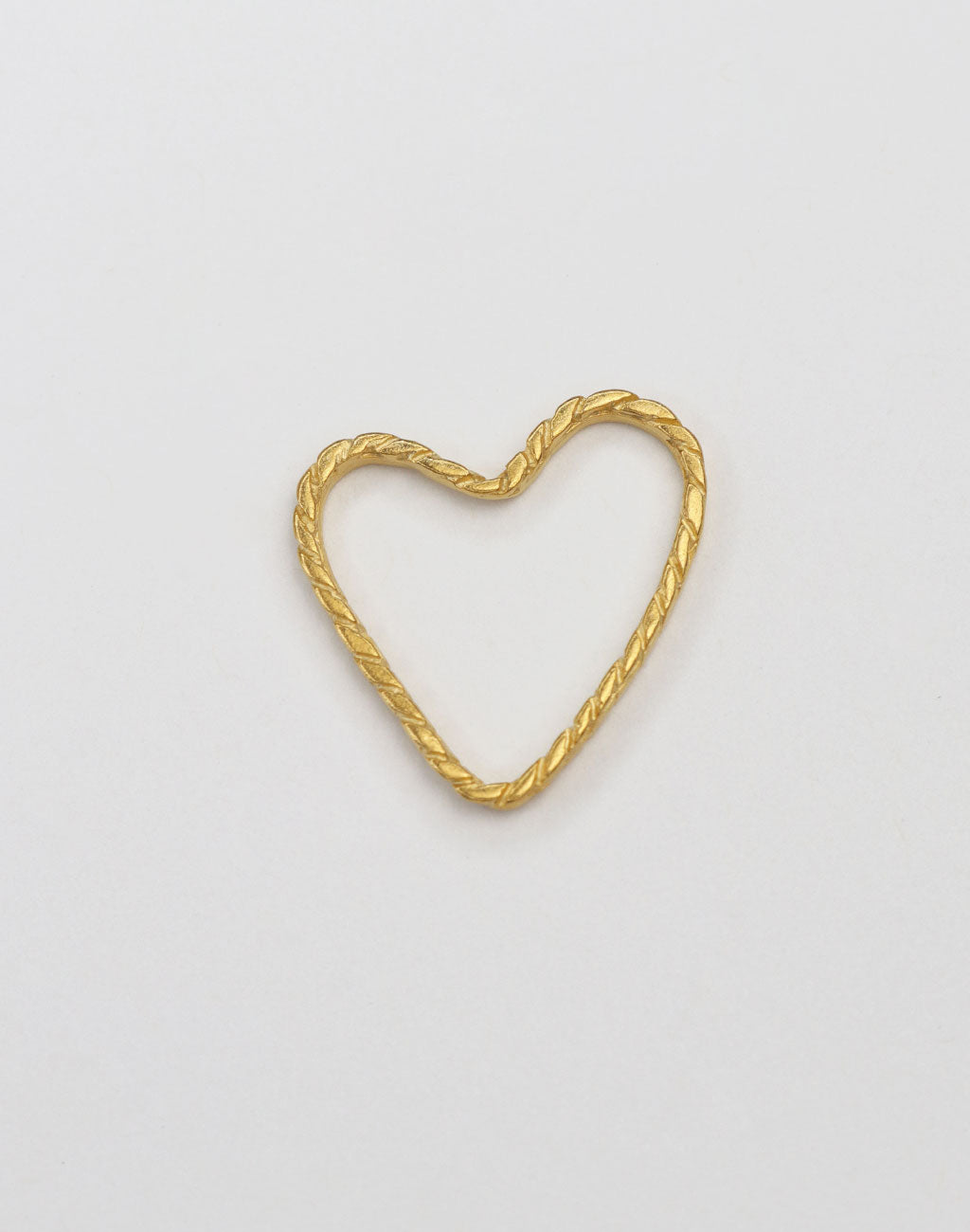Golden heart-shaped pendant PT263-340