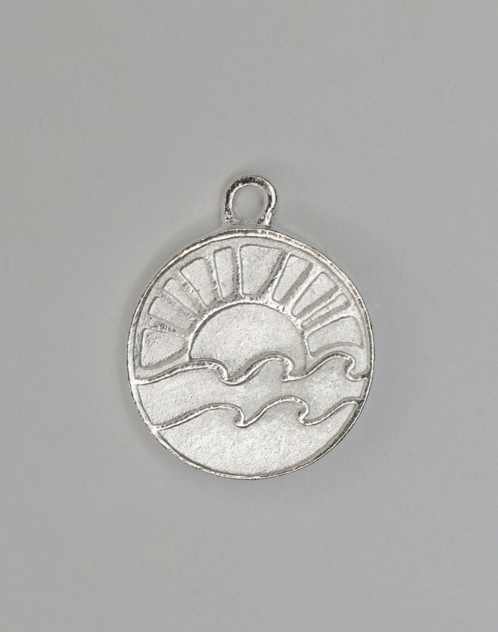PT436-040 silver sun and wave pendant