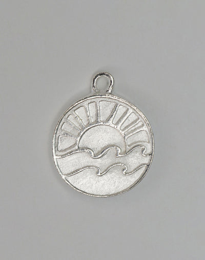 PT436-040 silver sun and wave pendant