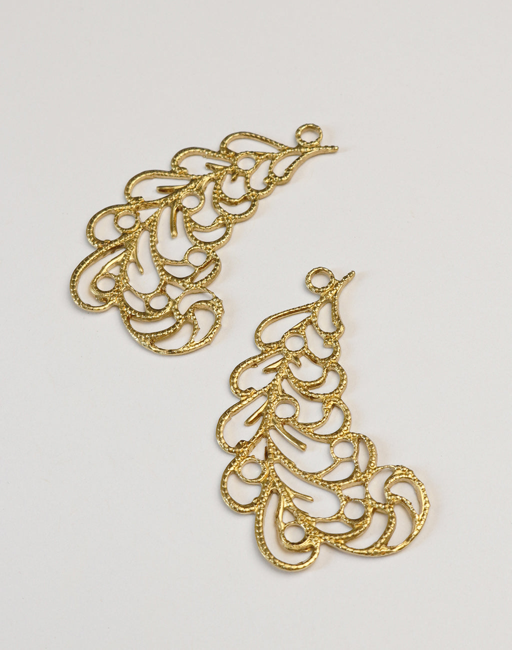 Golden filigree feather pendants, PV064