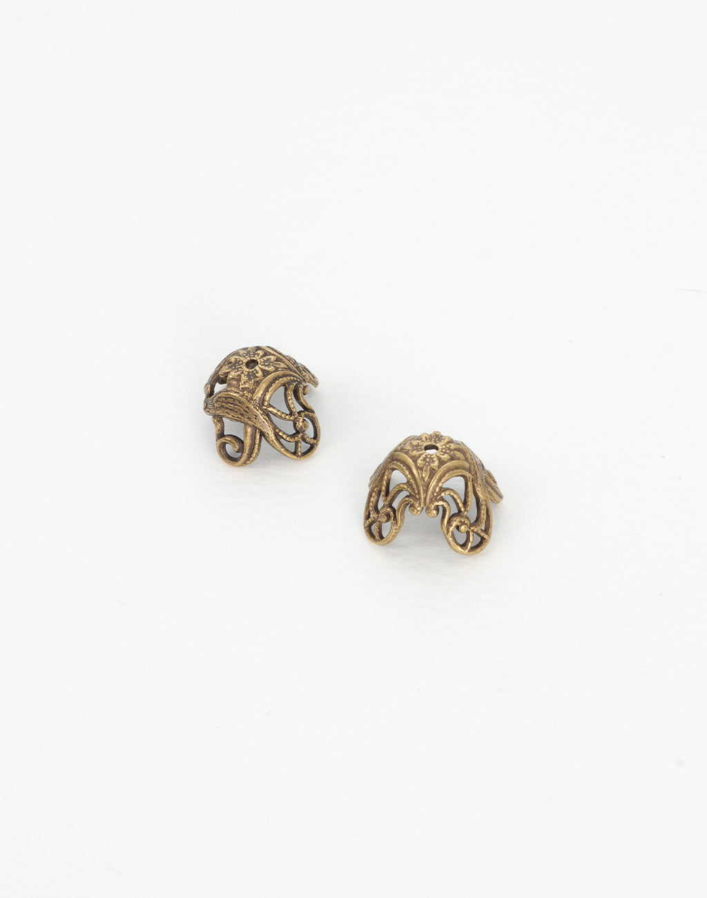 BC0006 Filigree bead caps