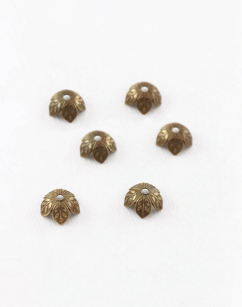 BC160 Leaf Bead Caps