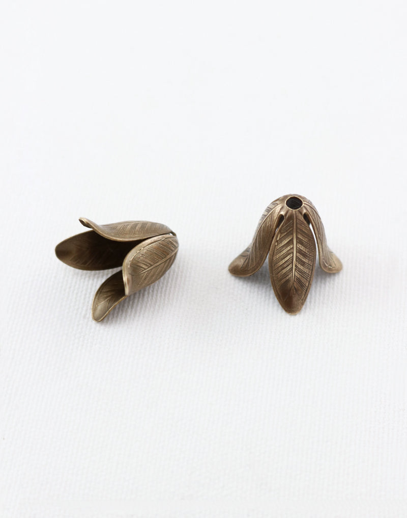 BC180 leaf-shaped bead caps