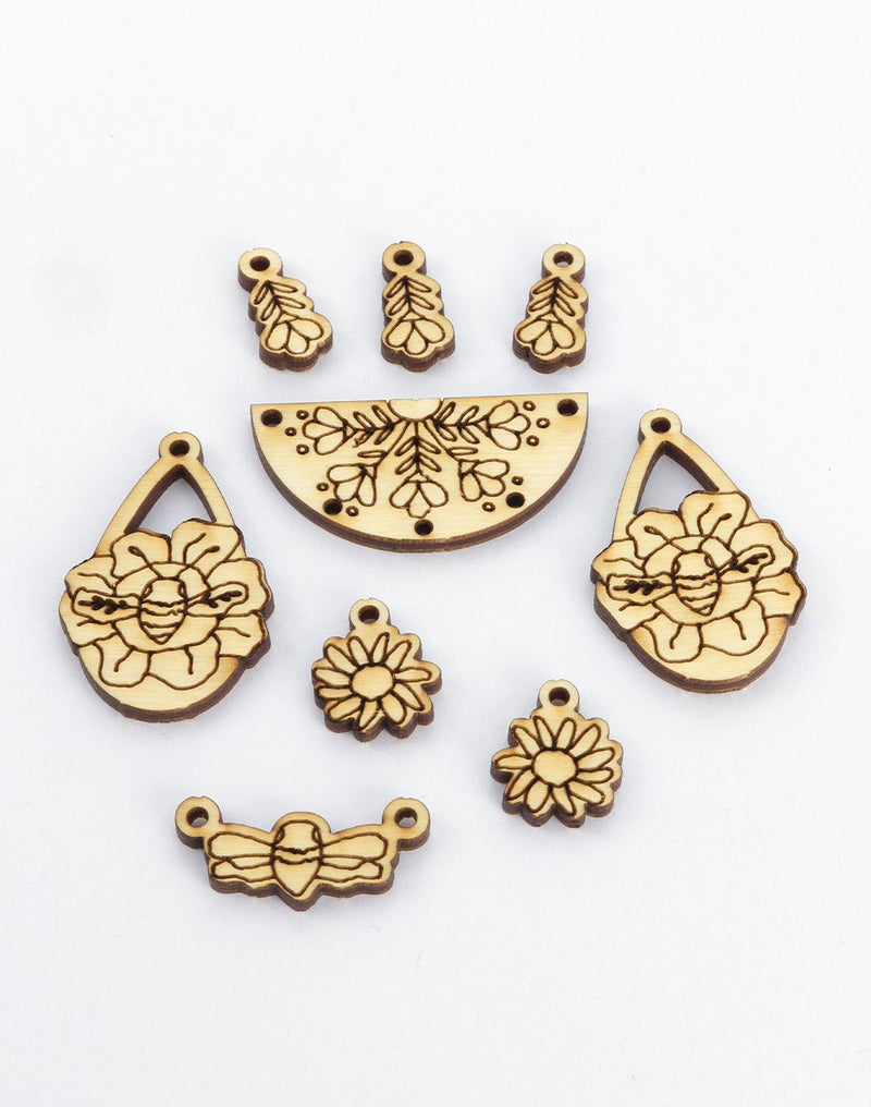 CSCBDB-003-A Wooden floral & bee charms for crafting