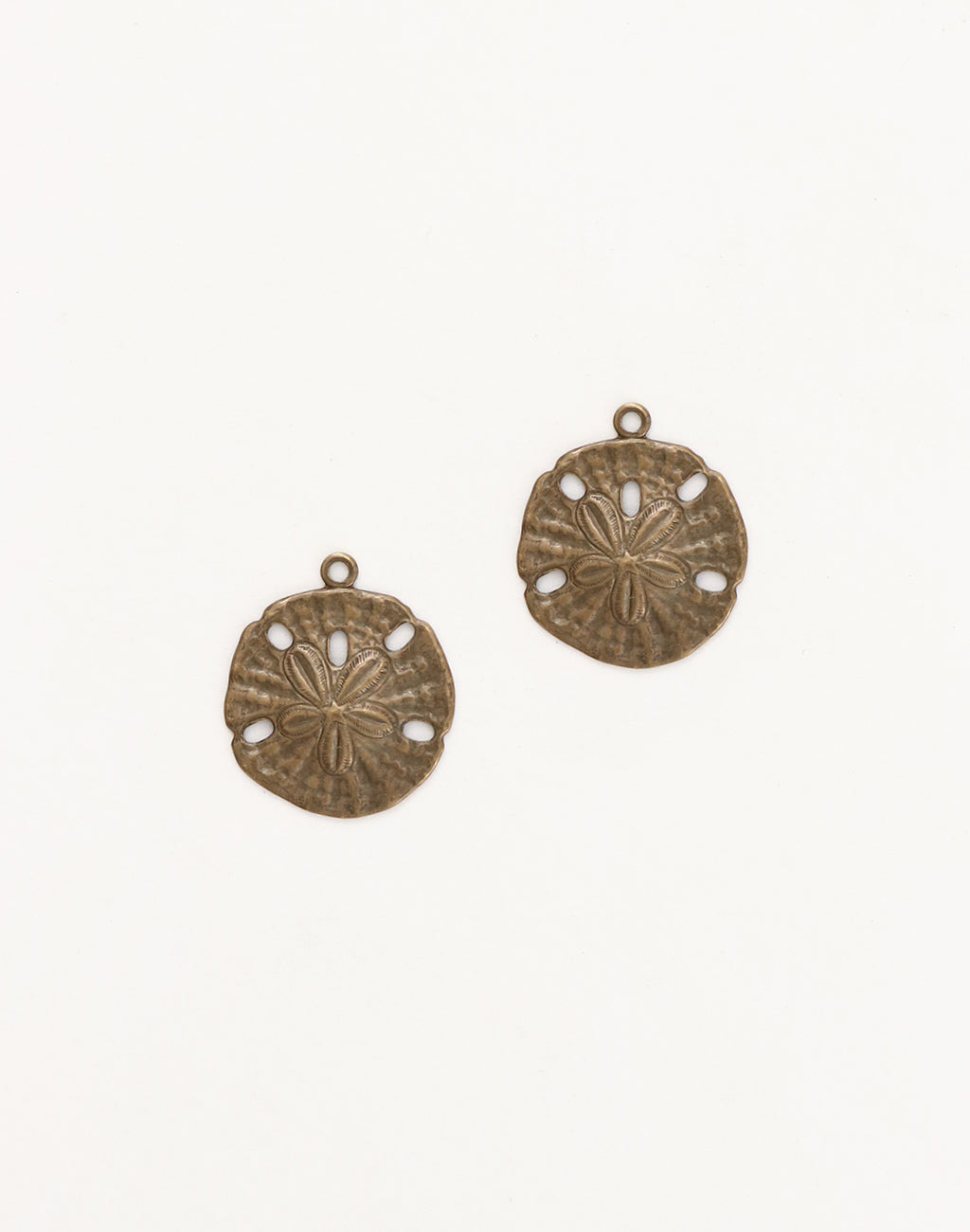 Sand Dollar, 18x16mm, (2pcs)