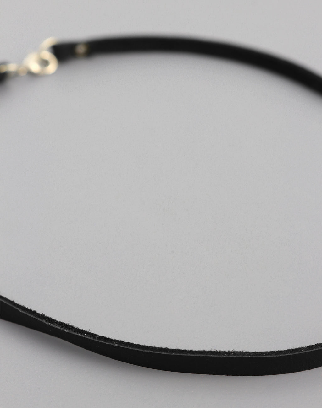 EAW20-18 Black Leather Necklace