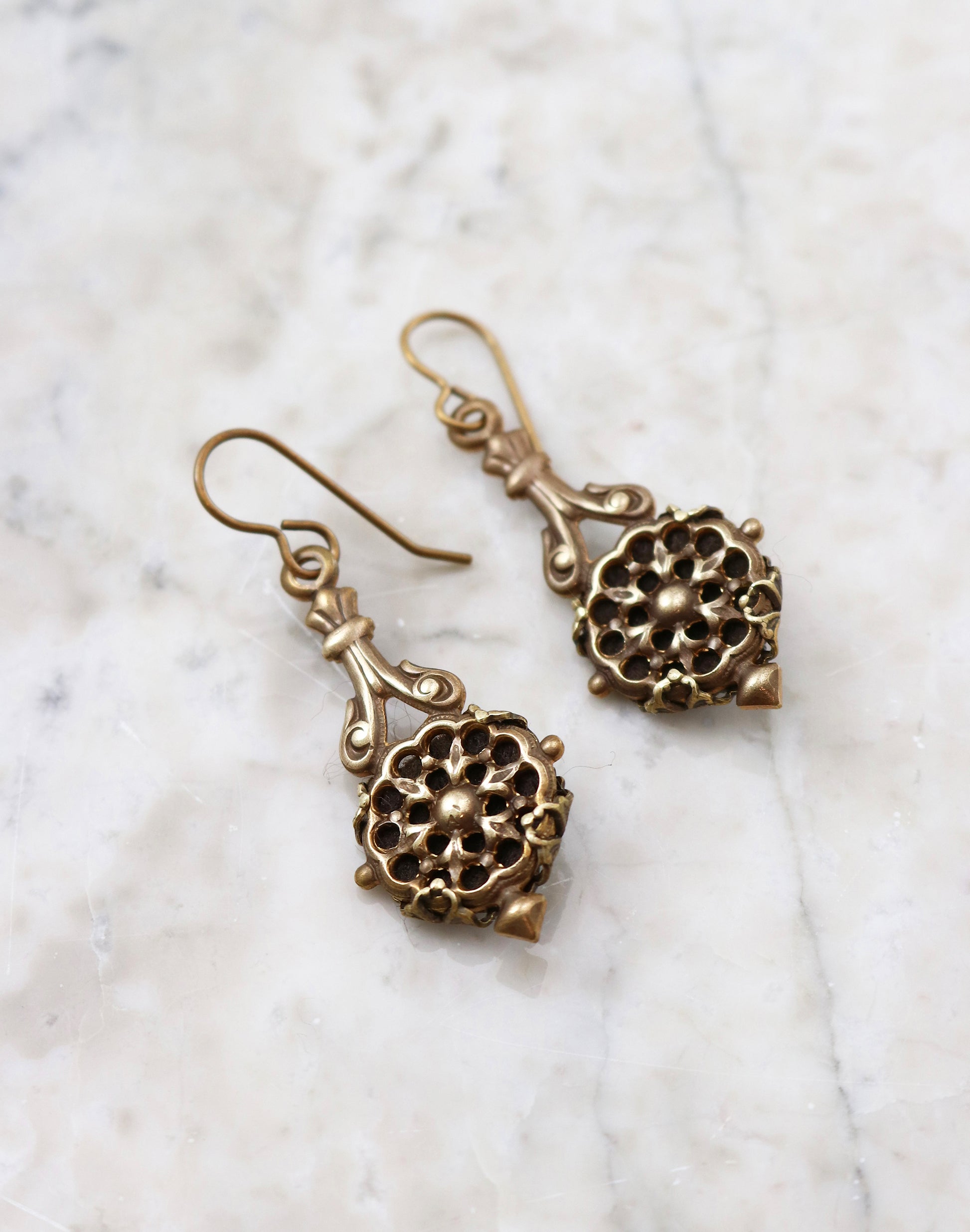 Guide Diffuser Earrings, (1 pair)