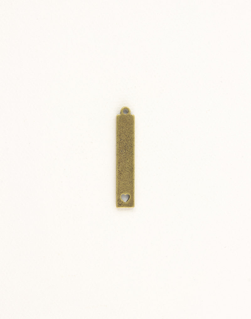 PT140 - Gold metal tag with heart cutout