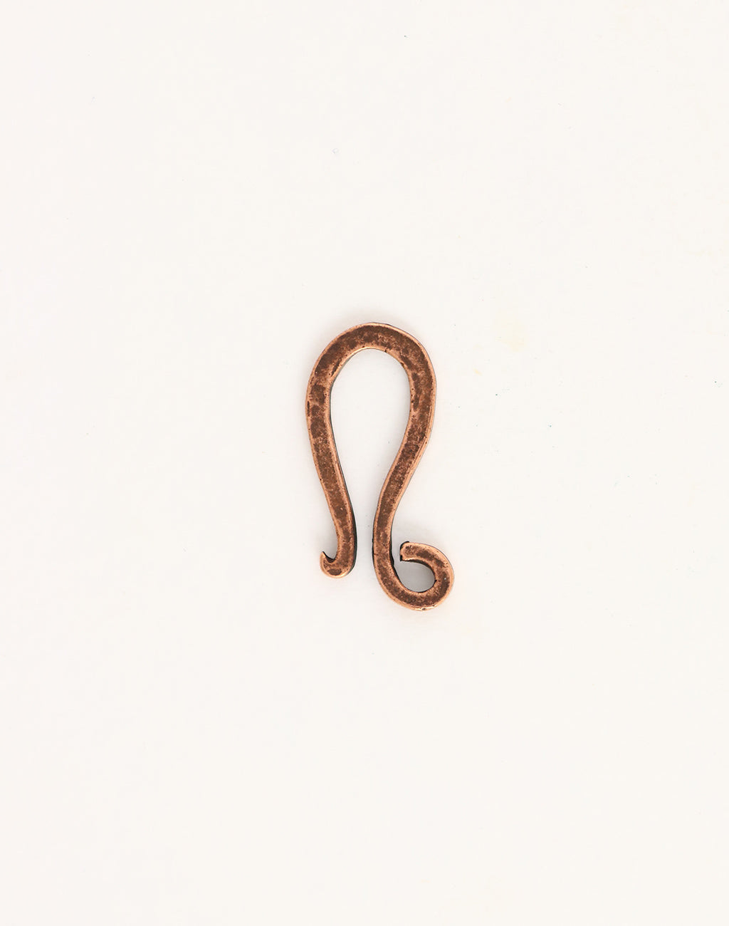 Hammered Hook, 27x12mm, (1pc)