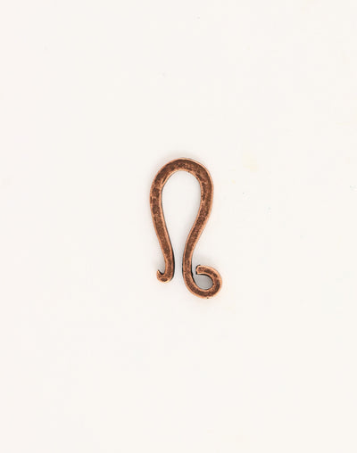 Hammered Hook, 27x12mm, (1pc)