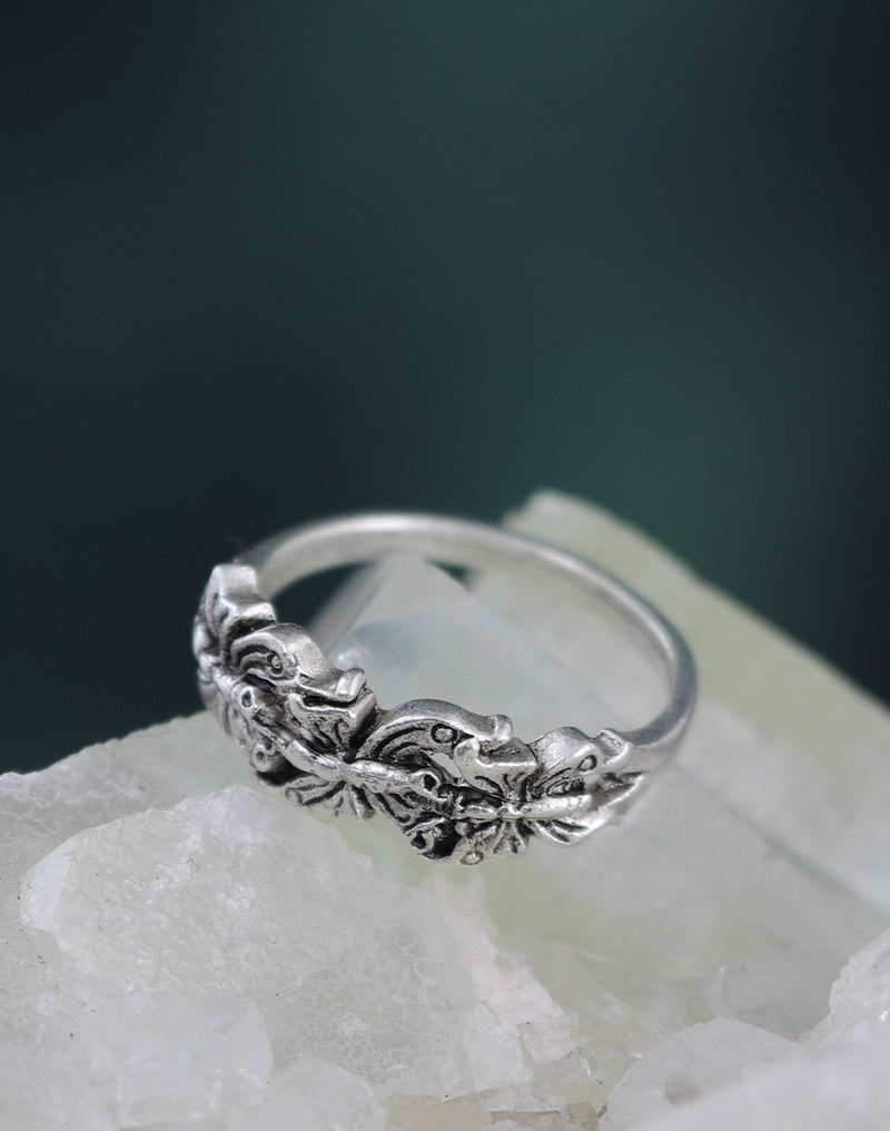 Mariposa Ring - Silver floral design