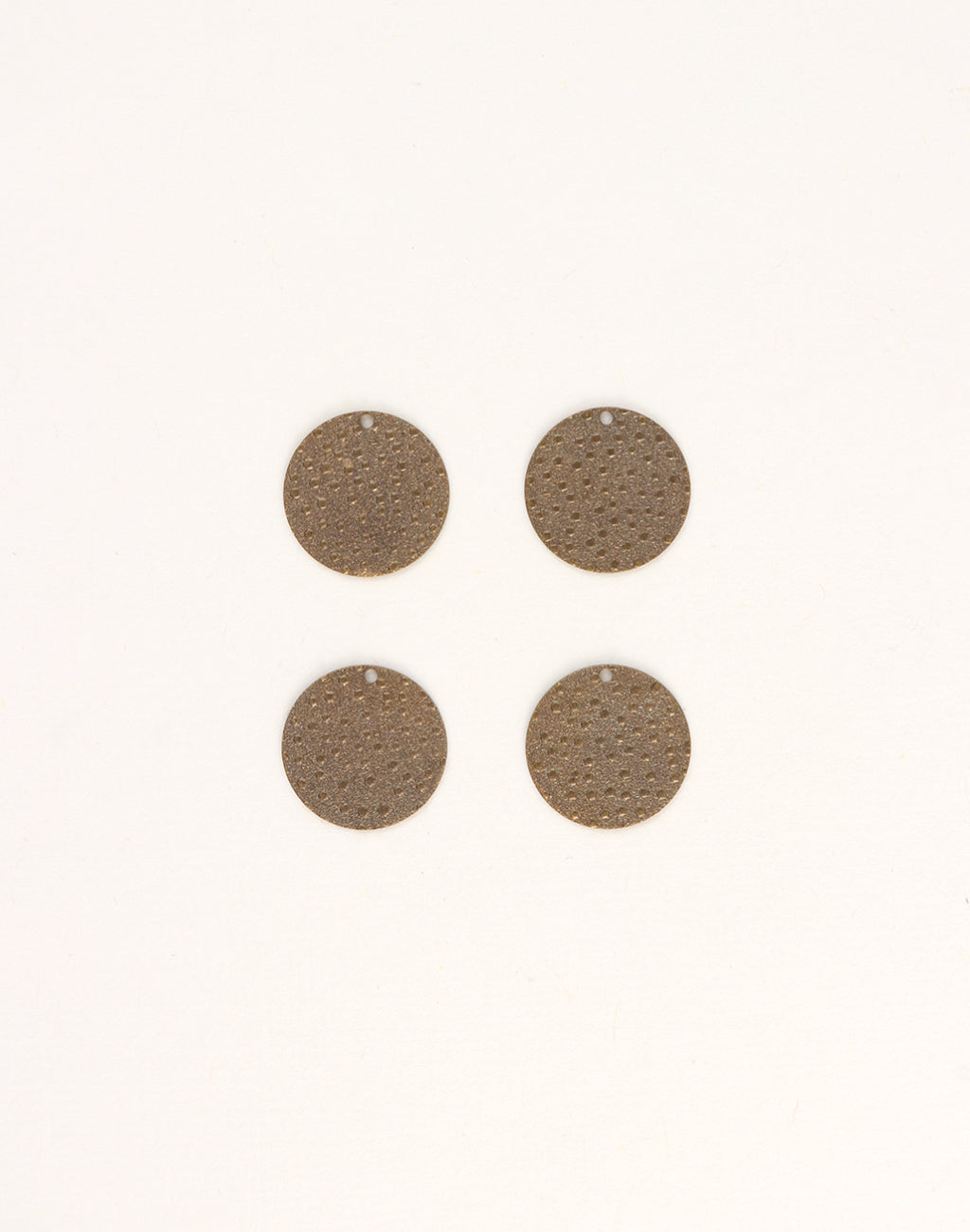 Embossed Dots, 14mm, (4pcs)