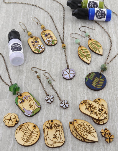 Wooden jewelry with patina finish